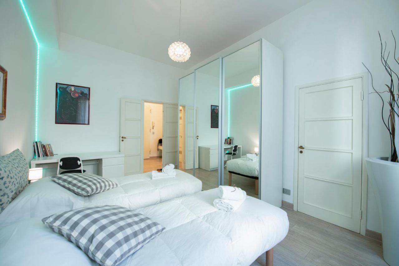 Mamo Florence - Amalia Piazza Signoria Apartment ภายนอก รูปภาพ