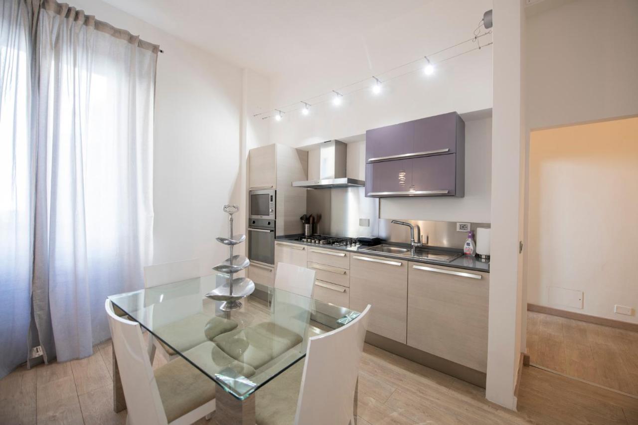 Mamo Florence - Amalia Piazza Signoria Apartment ภายนอก รูปภาพ