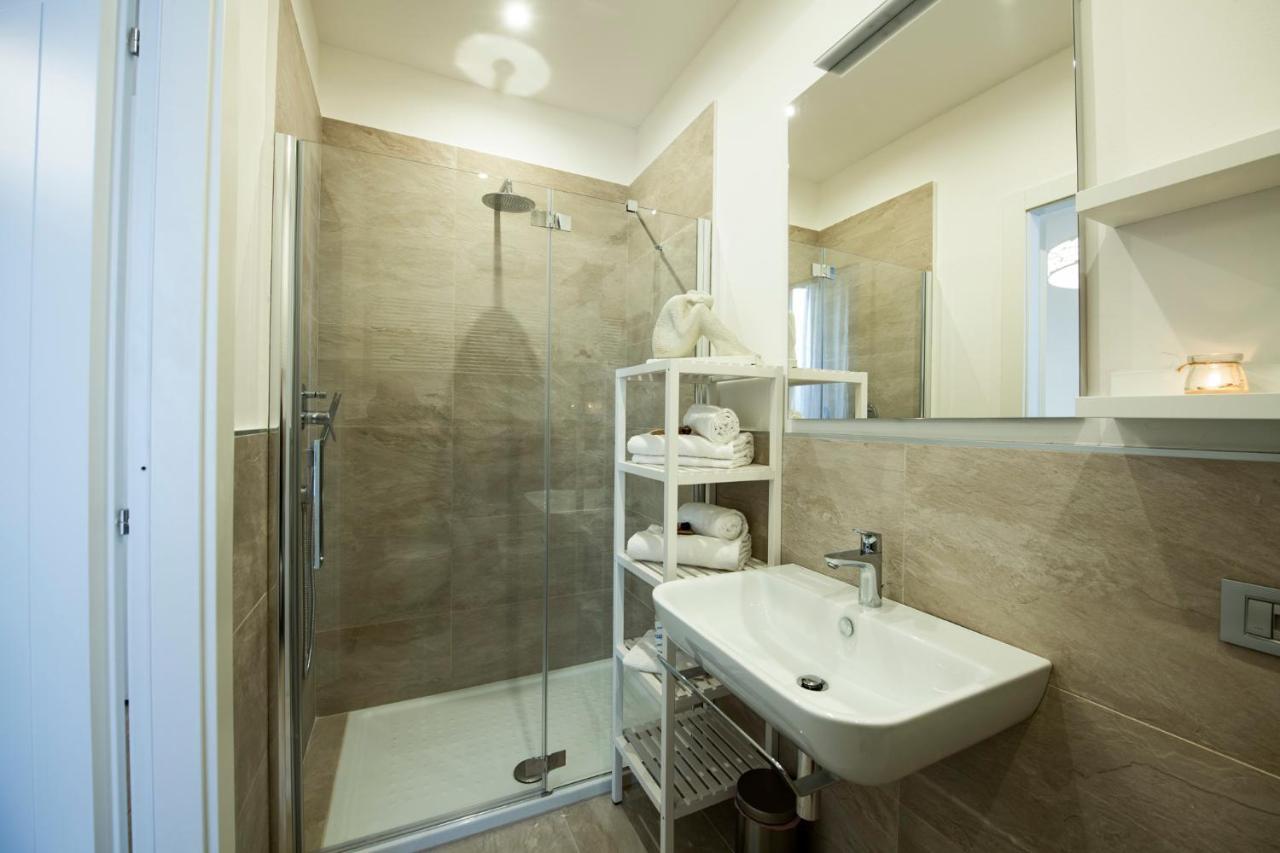 Mamo Florence - Amalia Piazza Signoria Apartment ภายนอก รูปภาพ
