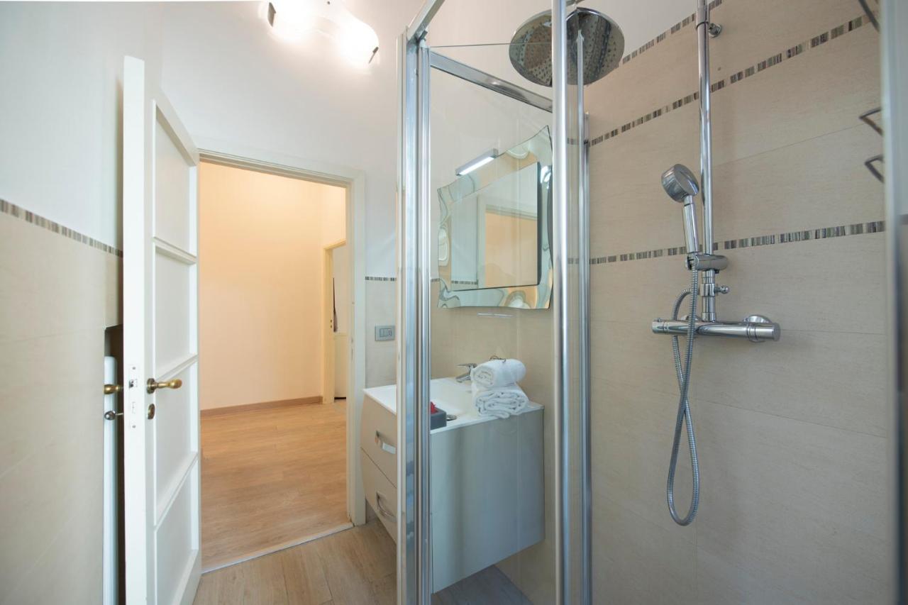 Mamo Florence - Amalia Piazza Signoria Apartment ภายนอก รูปภาพ