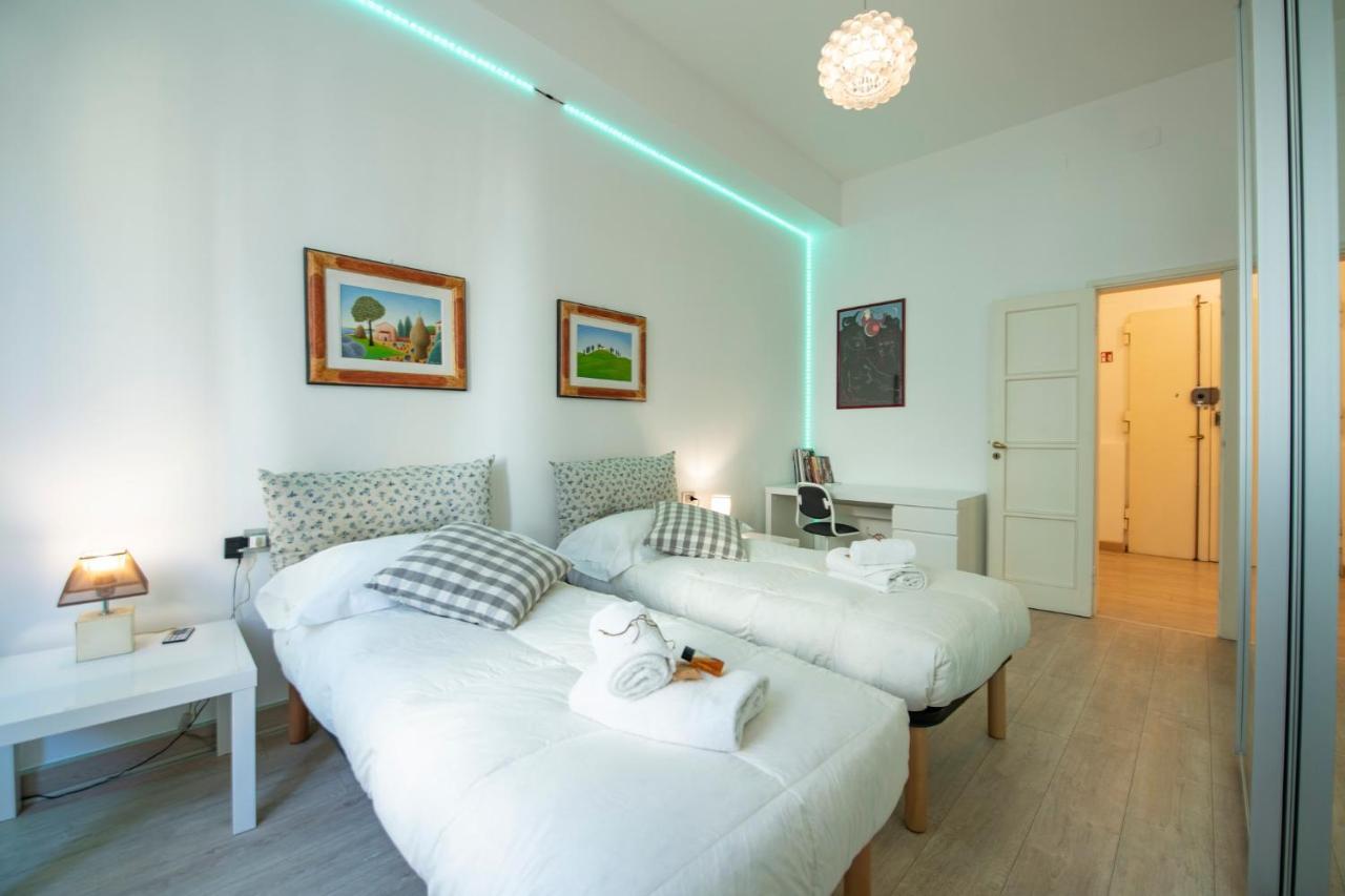 Mamo Florence - Amalia Piazza Signoria Apartment ภายนอก รูปภาพ